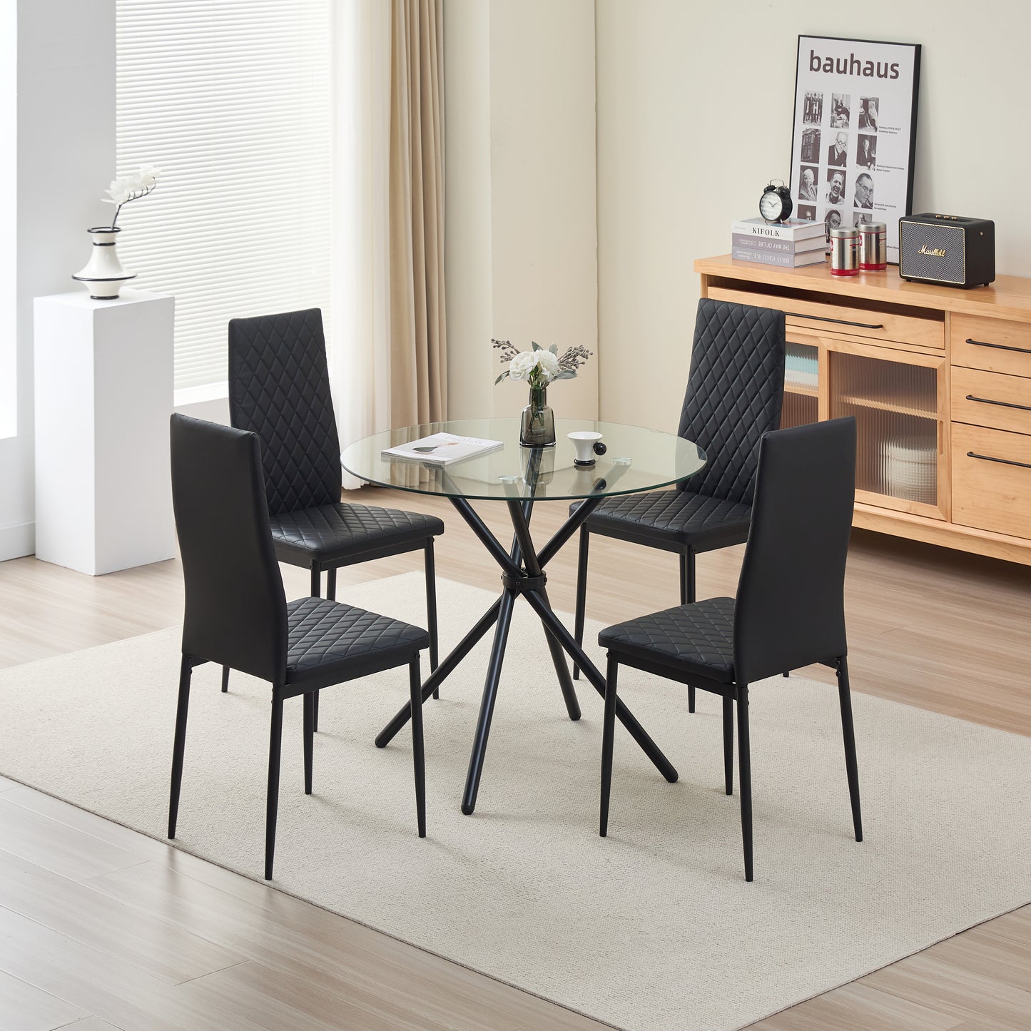 New York Dining Table with 4 Emily Leather Chairs - Madefor.Living